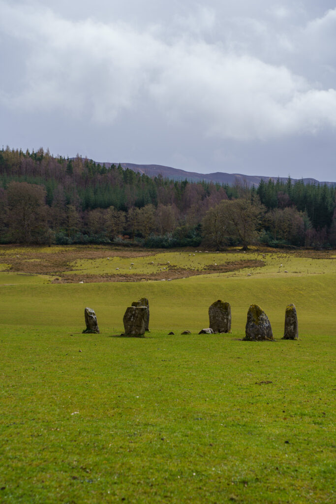 Stone Circle jest mini Stonehange koło miejscowości Killin