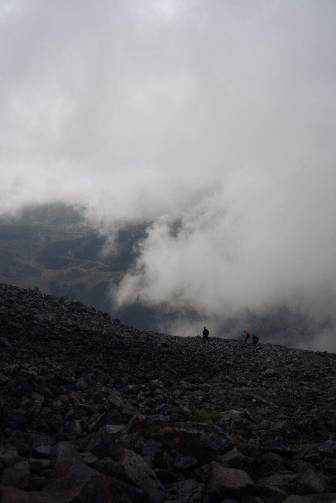 Mgła na górze Ben Nevis, Szkocja, Highlandy